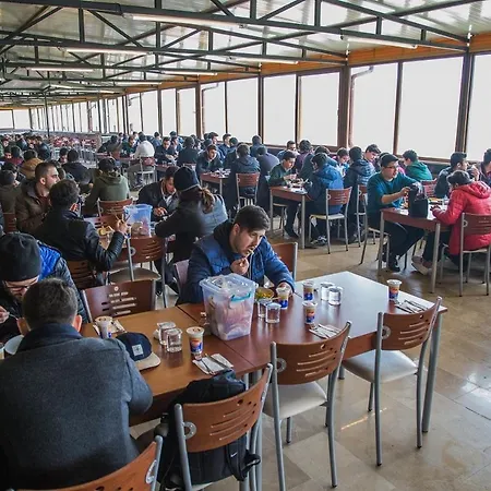 Pansiyon 18 Mart Köftesi Ve Konakevi